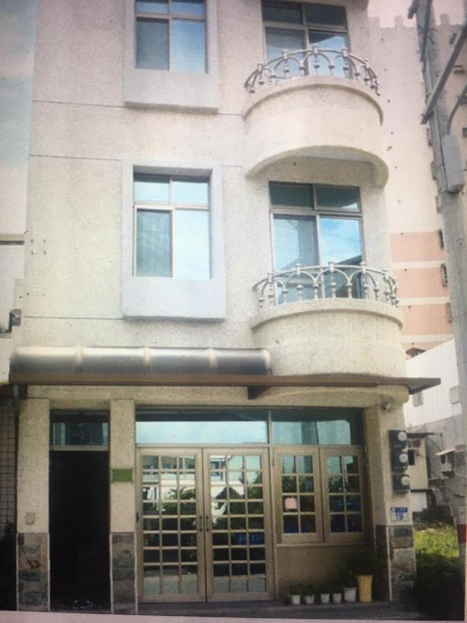小城堡民宿19窩窩近東大門夜市好停車 Hualien Exterior foto